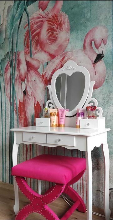 Taboret/stołek srebrne pinezki