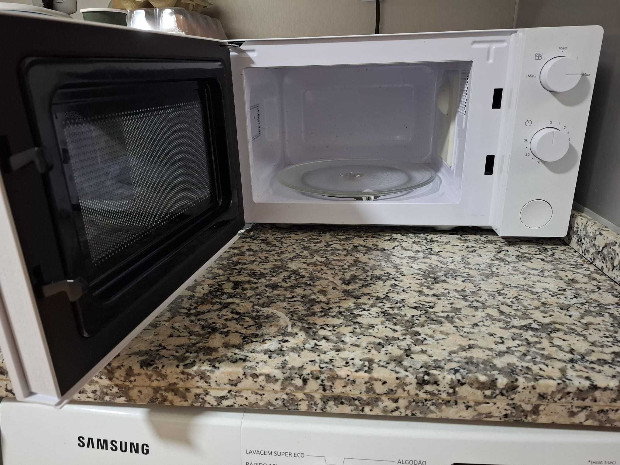 Forno micro-ondas