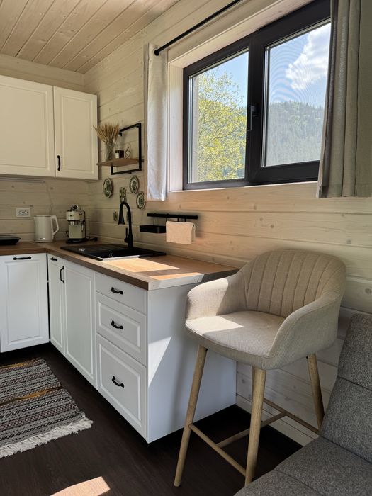 Оренда будинку з чаном в Карпатах | Оренда будинку біля річки