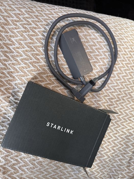 Оригінальний Ethernet адаптер на Starlink