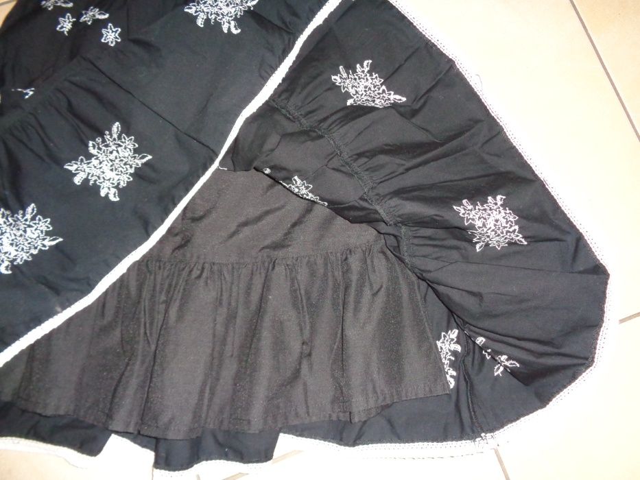 GEORGE Mary Kate and Ashley czarna białe hafty spódnica spódniczka 152