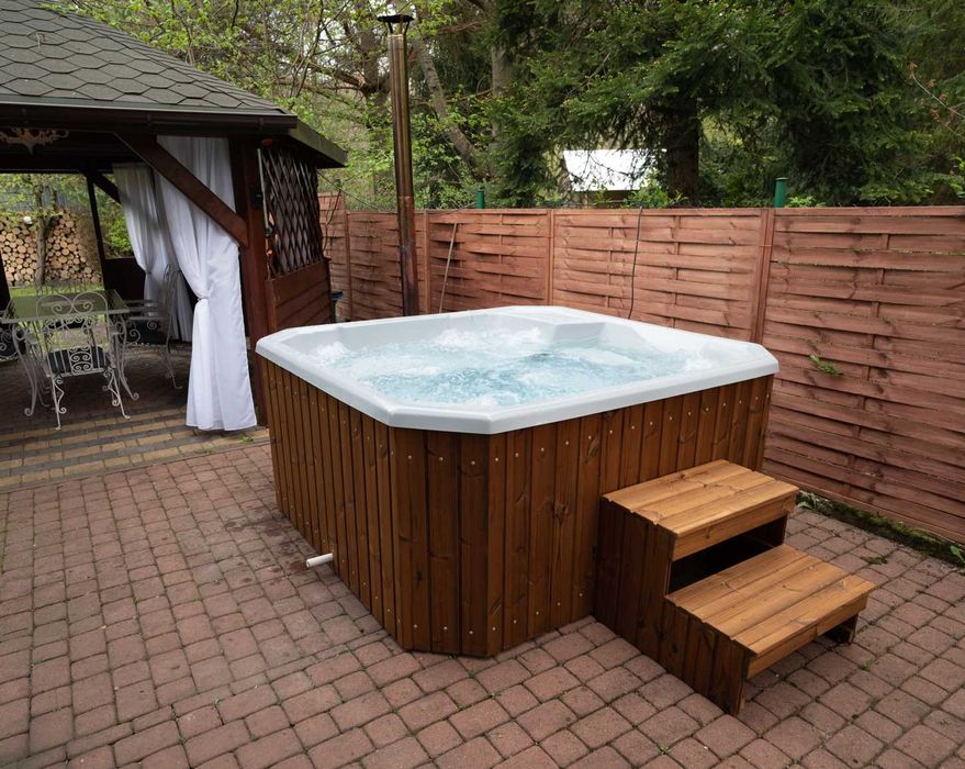 Domek letniskowy nad rzeką weekend noclegi Jura jacuzzi WOLNY WRZESIEŃ