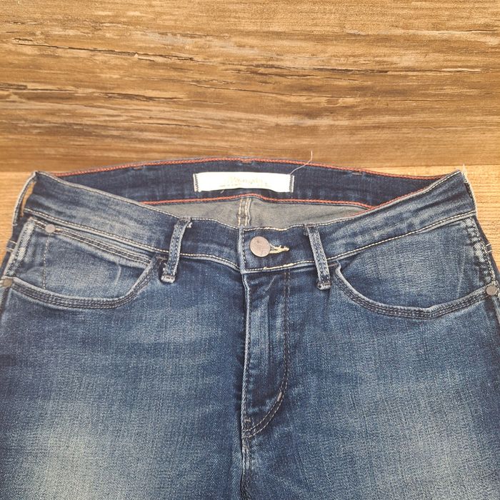 Wrangler spodnie jeansowe damskie