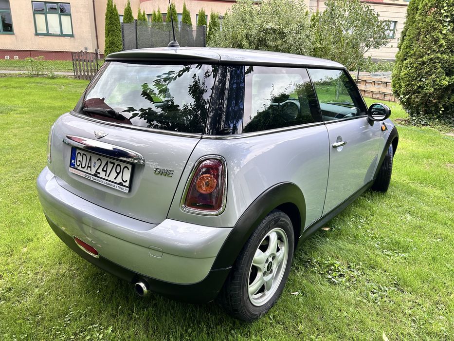 Mini one 1,4 benzyna 2007
