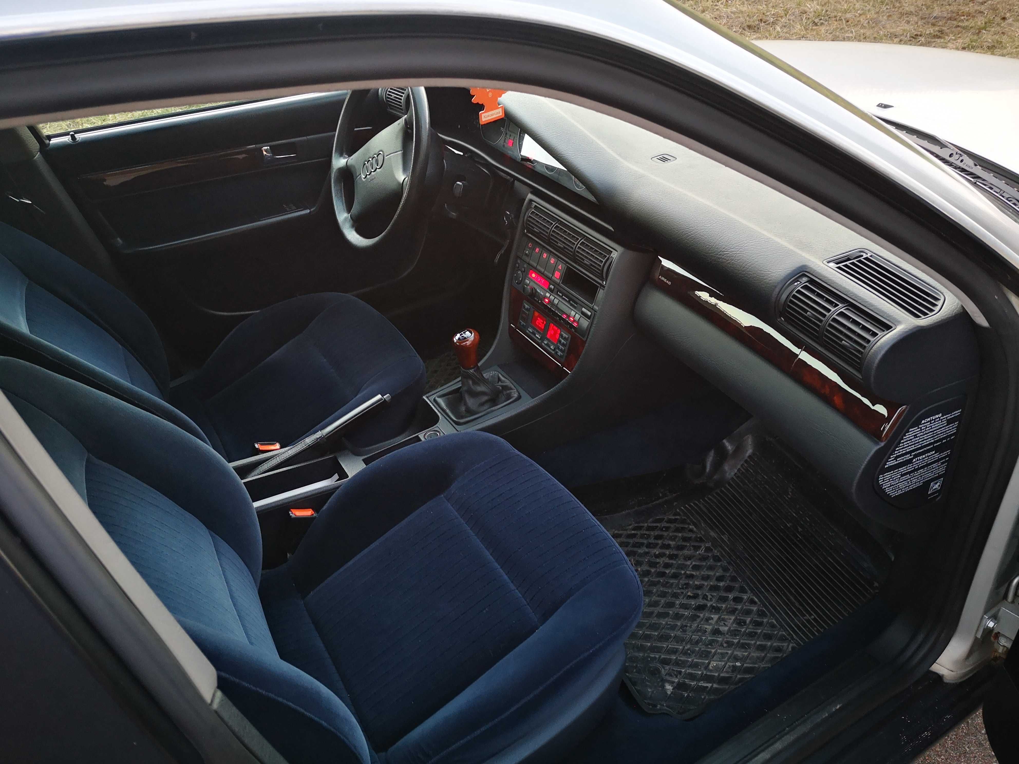 AUDI A6 C4 2,6 V6