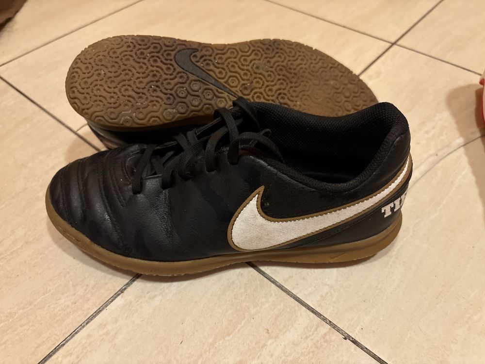 Nike tiempo x halowki rozmiar 38