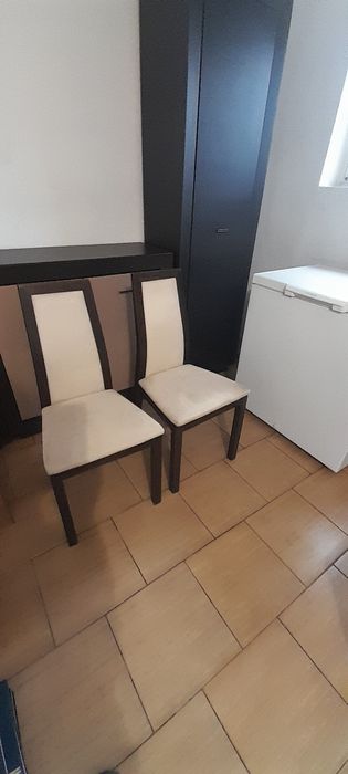 Krzesła Indiana z BRW