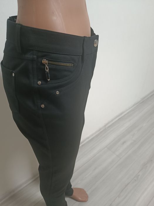 Продам брюки новые