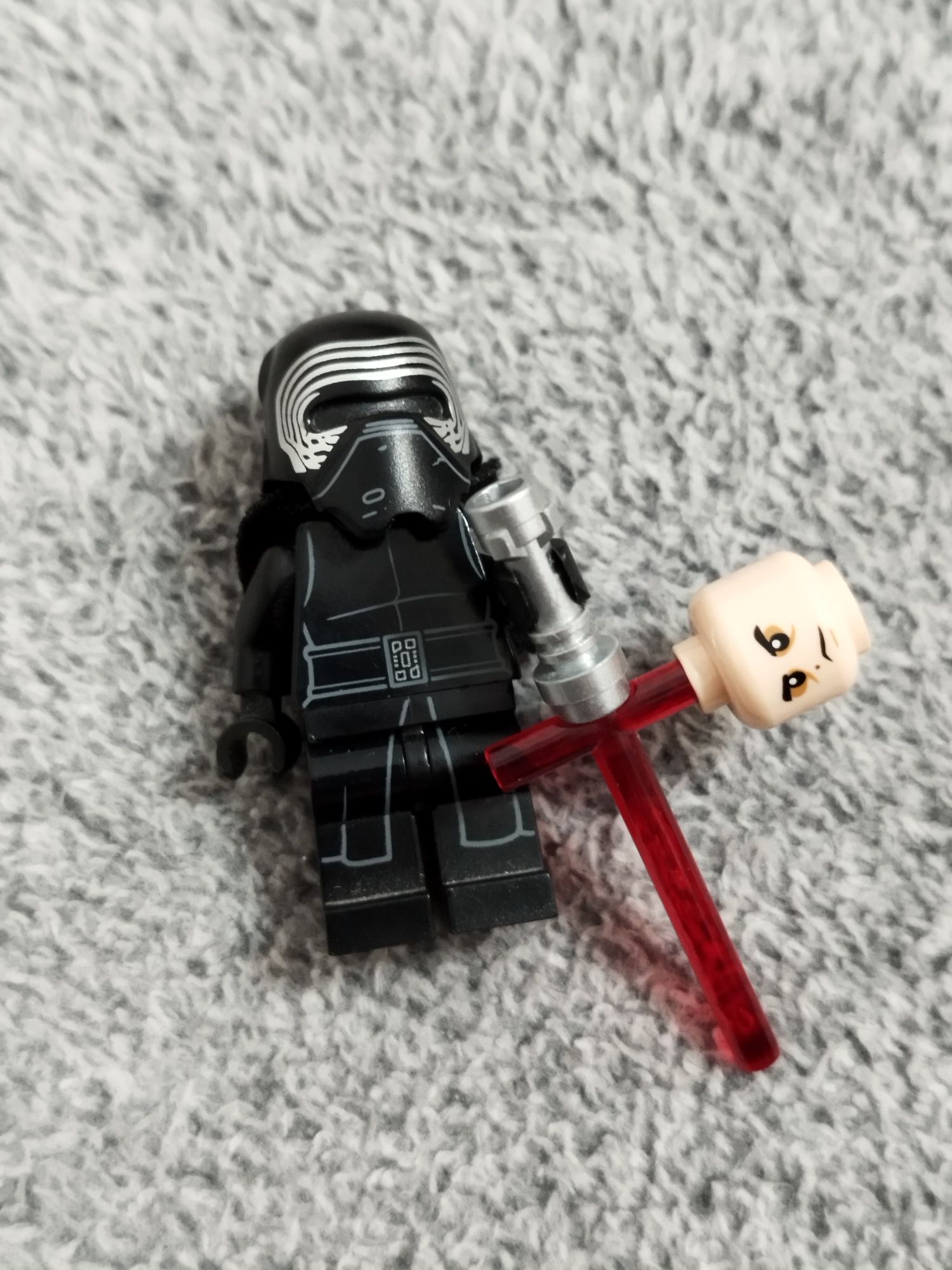 Figurka lego Star Wars Kylo Ren sw0663 + główka