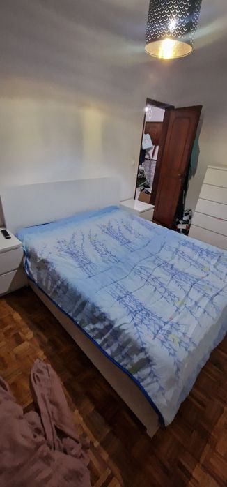 Mobilia diversa usada mas em bom estado