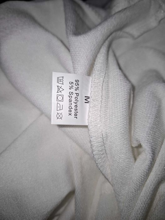 Nowa biała bluza a'la nietoperz rozm. 40/42