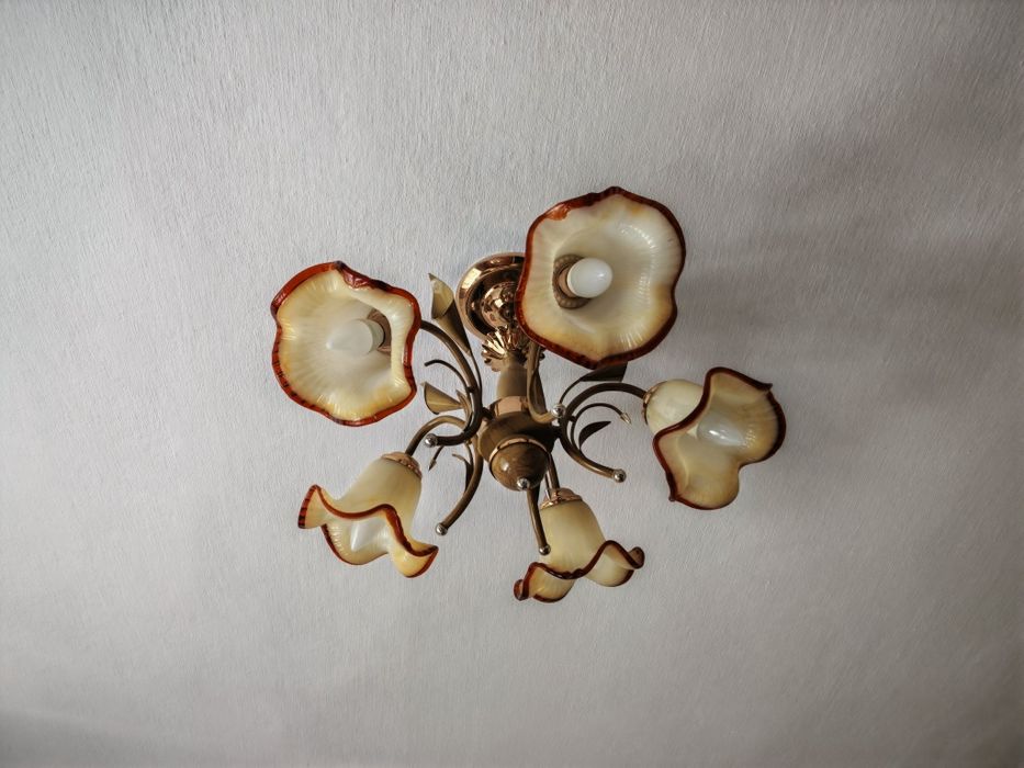 Світильник, люстра стелева