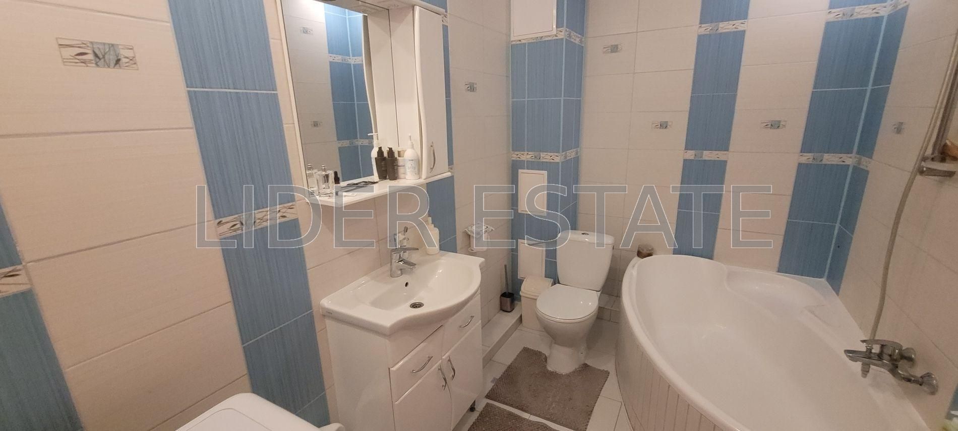 Продаж квартири 5 кімнат, 5/6 поверх, 166 м², Ужгород