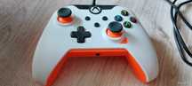 Pad do Xbox PDP Atomic