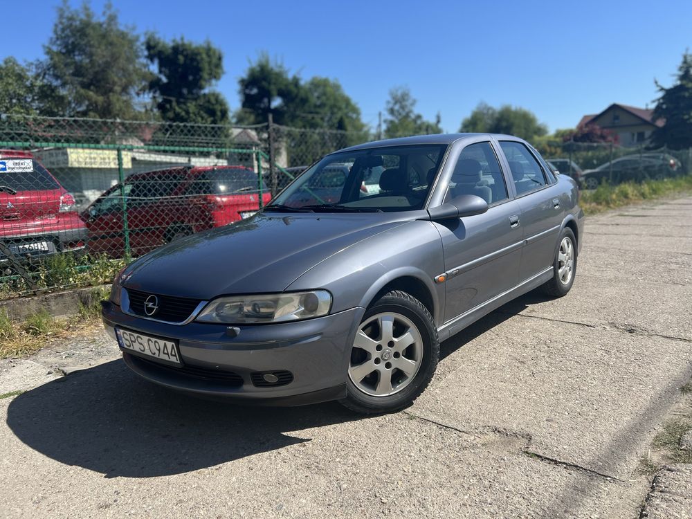 Opel Vectra B 1.8 * 2001 rok