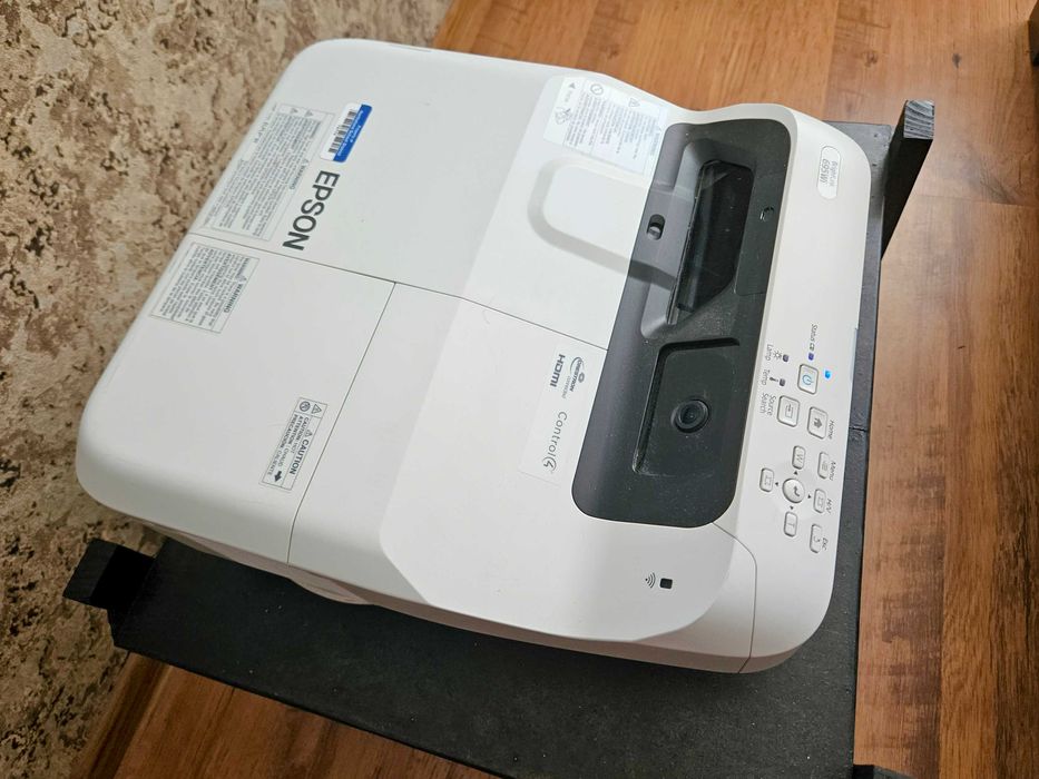 Ультракороткофокусний проектор Epson Brightlink 695Wi