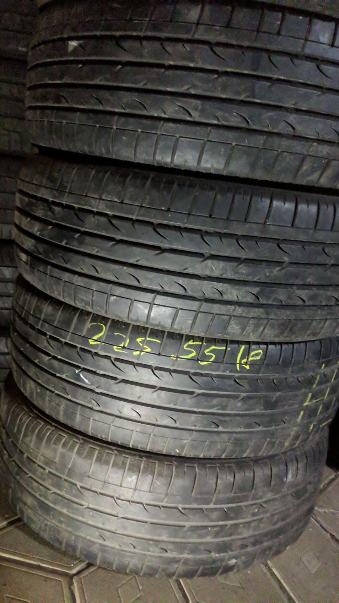 225/55R18 Bridgestone