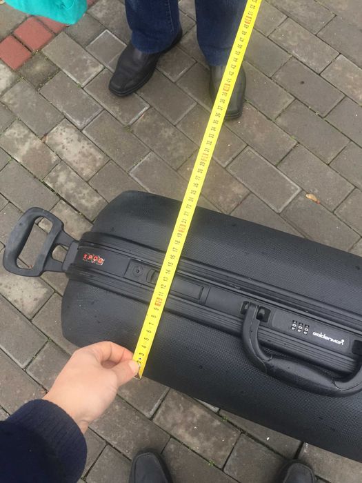 Чемодан на колесах Луцк