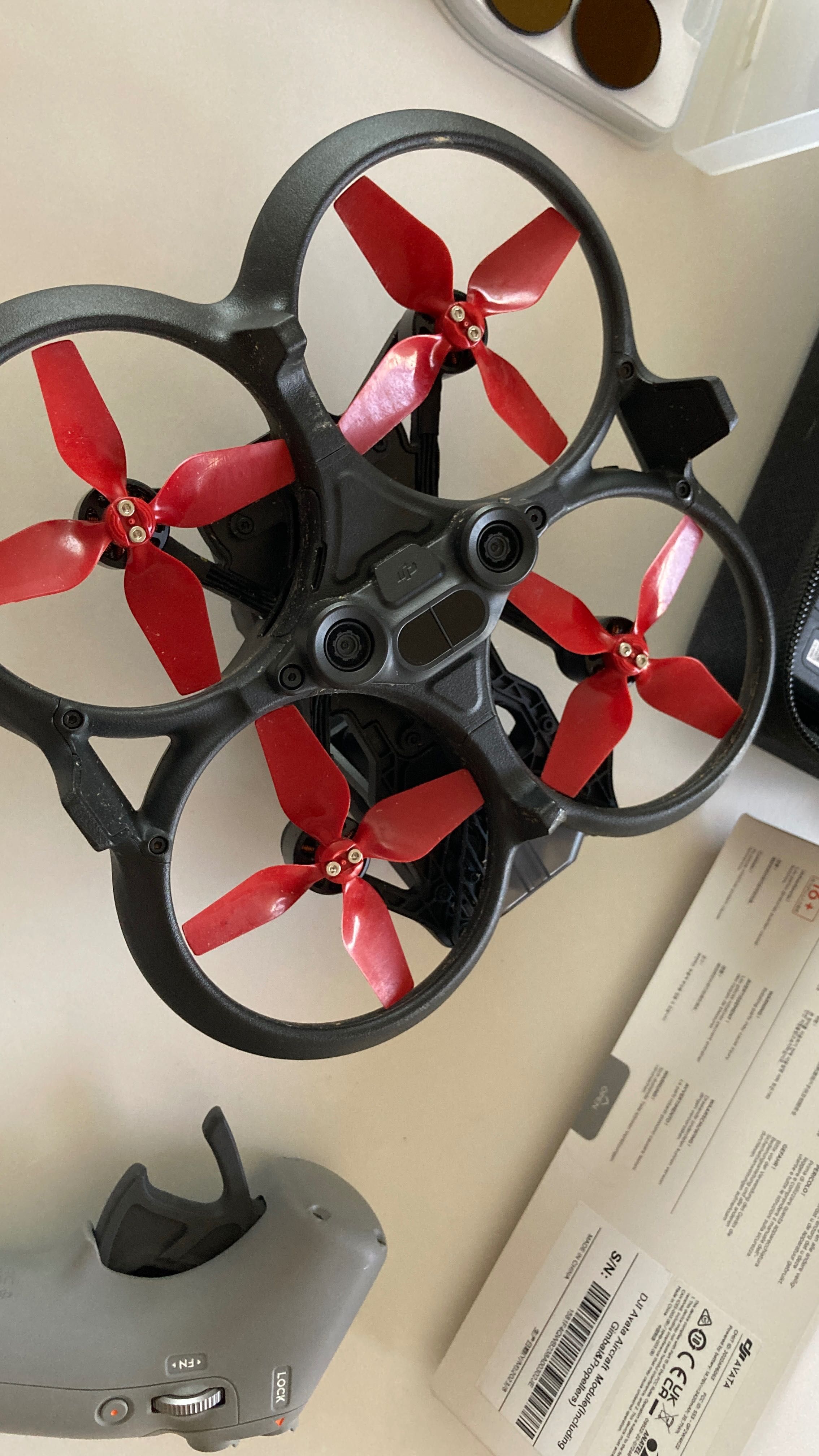 DJI Avata + DJI RC Motion 2 + 4 baterie + DJI Care 2026-08
