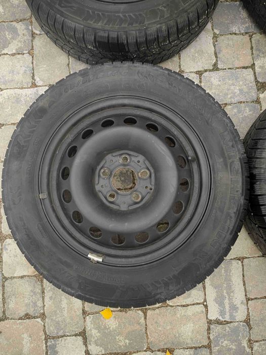 Koła felgi stalowe 16 Mercedes w447 Vito opony Zimowe Michelin