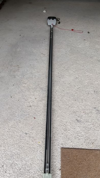 Motor elétrico de portão basculante