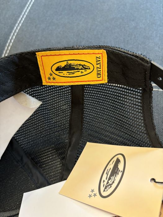 Кепка corteiz trucker hat