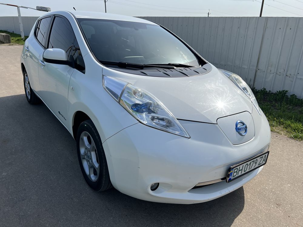 ПРОДАМ Nissan Leaf