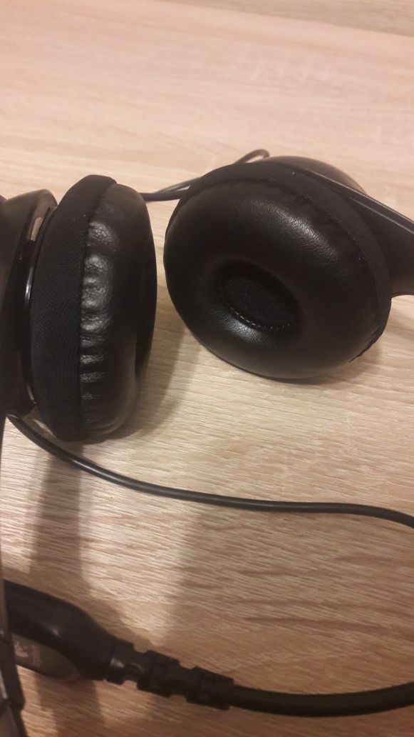 Słuchawki Logitech z mikrofonem