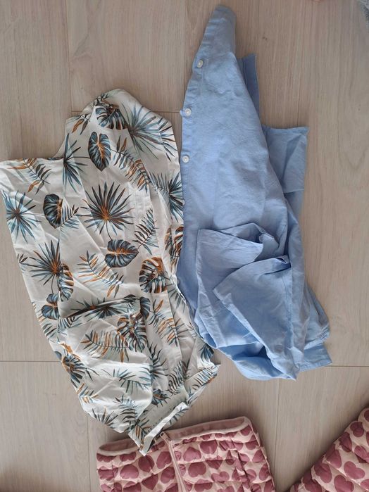 Roupa de criança a granel