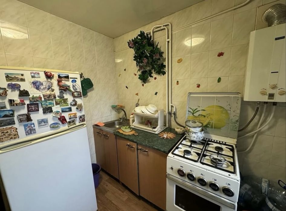 Продается 2к. квартира возле Самолета