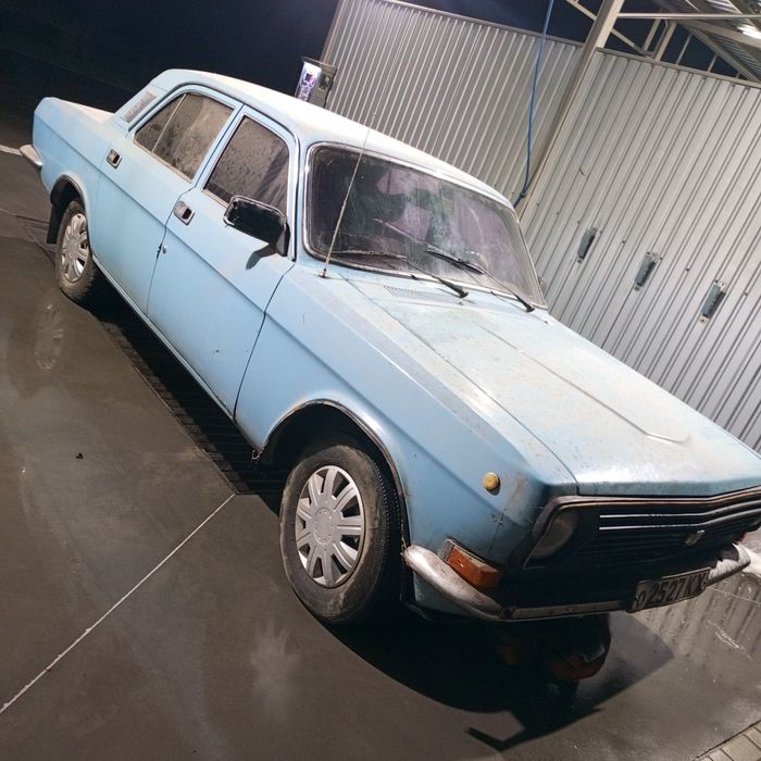 Газ 2410  на полном ходу