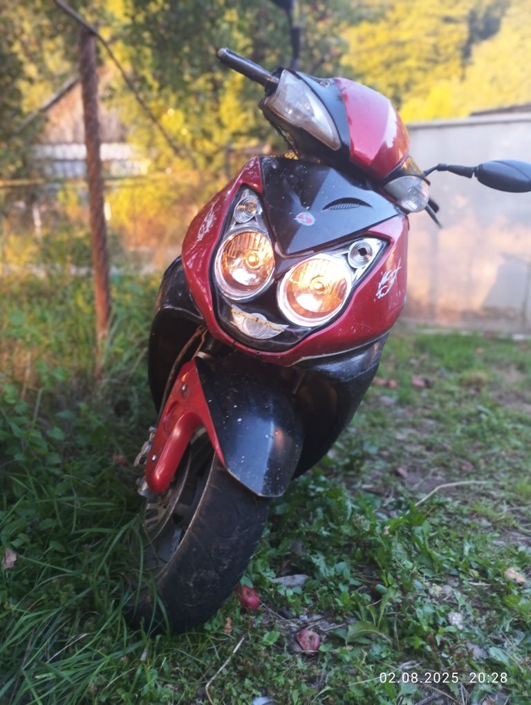 Продам скутер 80 кубов