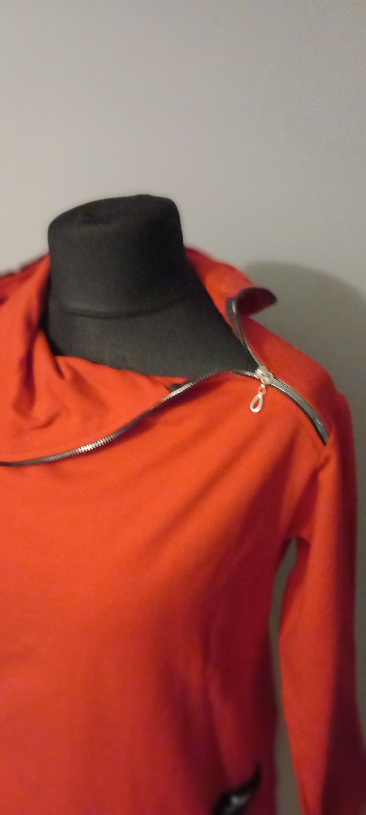 Dres czerwono, czarny LA..MU