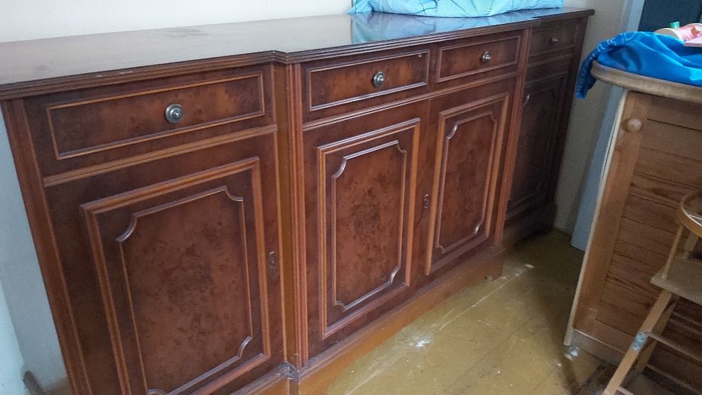 Komoda w starym stylu