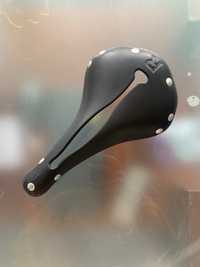 Selle Anatomica R2 jak Brooks B17 vegan