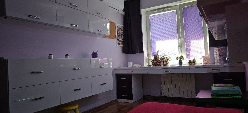 Meble do pokoju  młodzieżowe/akrylowe/dziecięce
