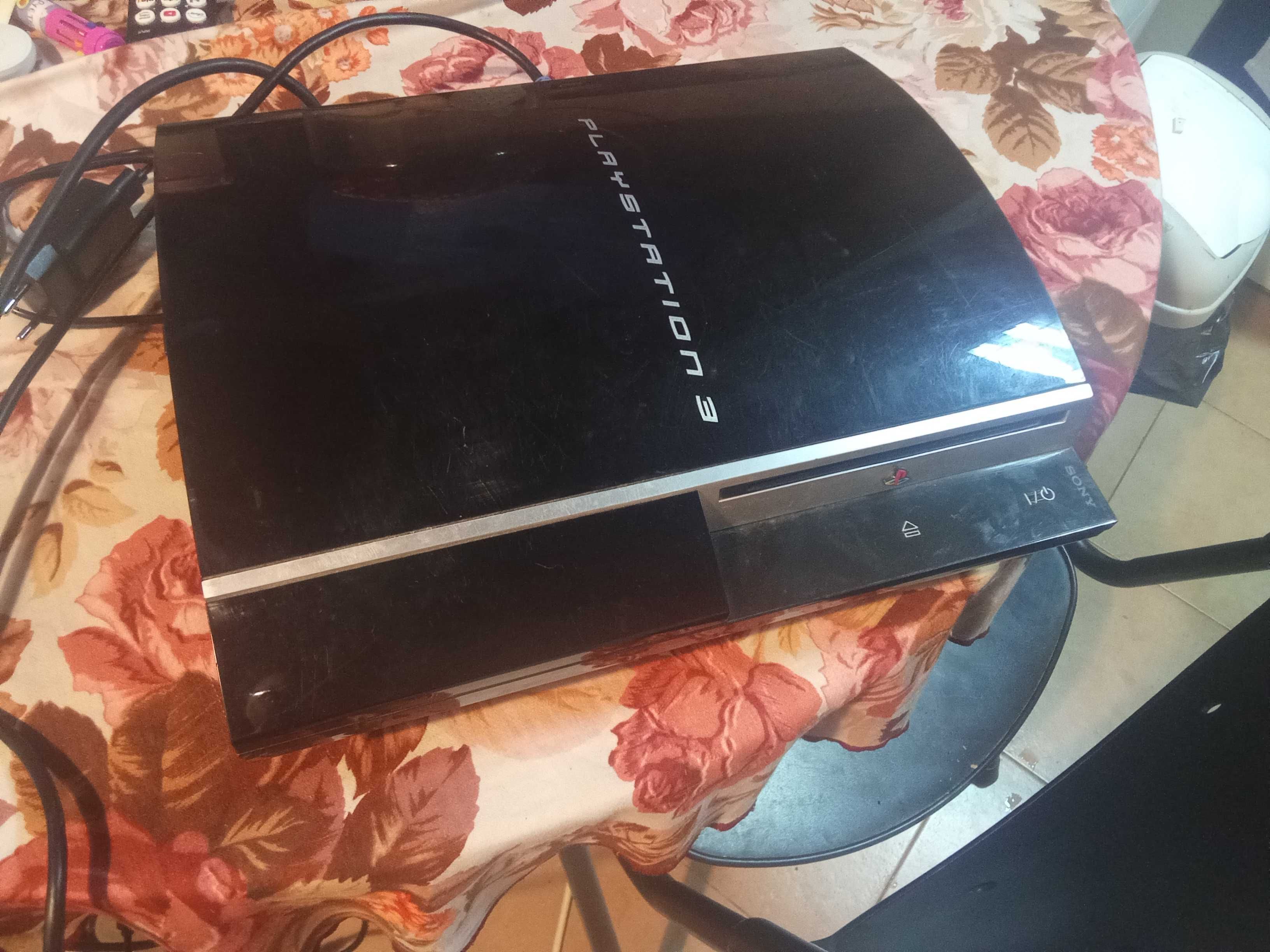 Vendo PS3 usado com 9 jogos