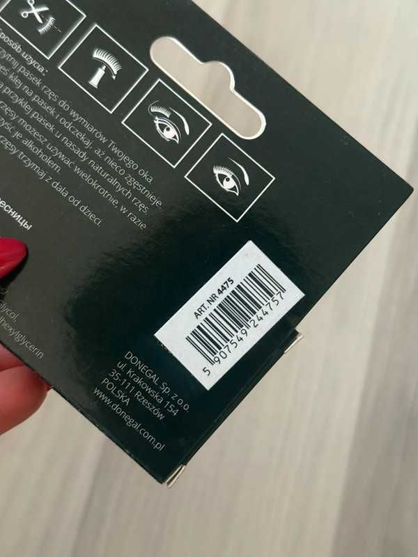 Sztuczne rzęsy fake lashes na pasku gęste długie Donegal