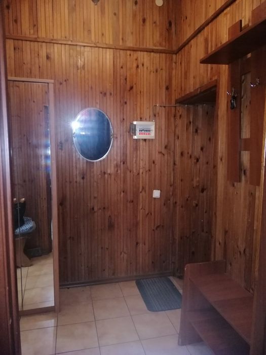 Однокомнатная с ремонтом. Центр. Осипова!