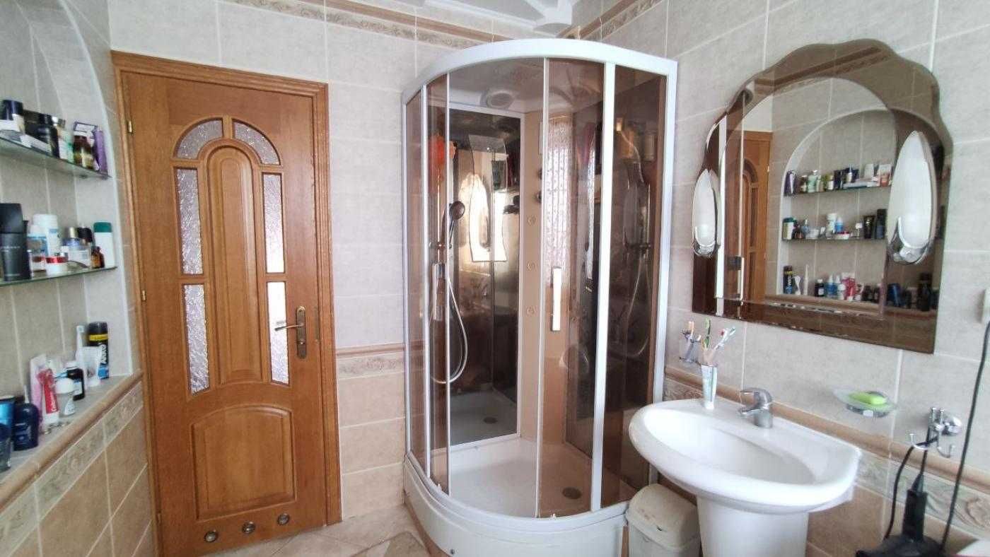 Продаж будинку, вулиця Брюховицька