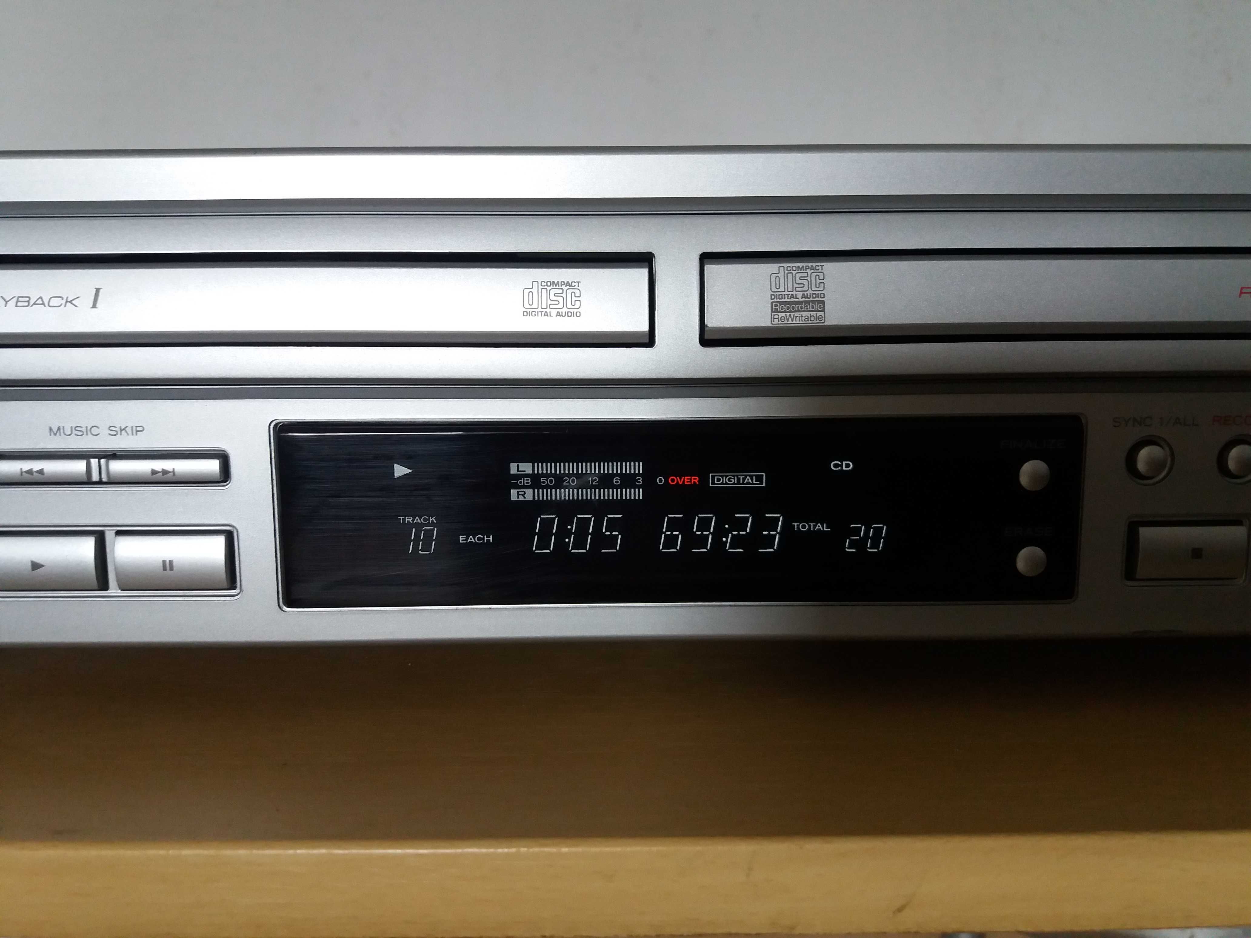 nagrywarka TCM- model 70256