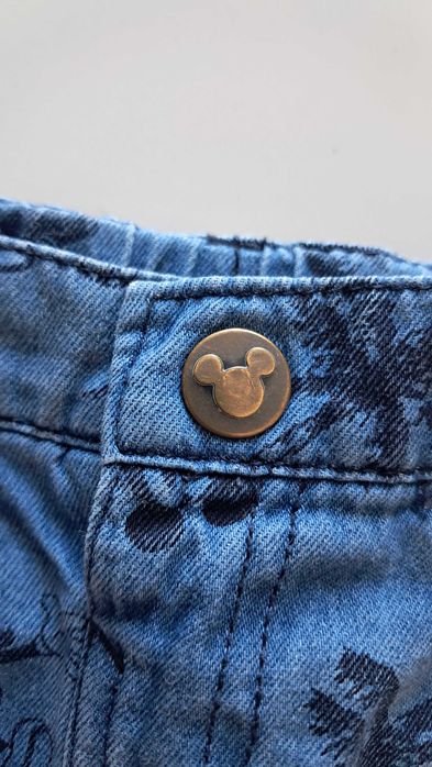 Spodenki krótkie niemowlęce materiałowe myszka Miki Mickey Mouse C&A