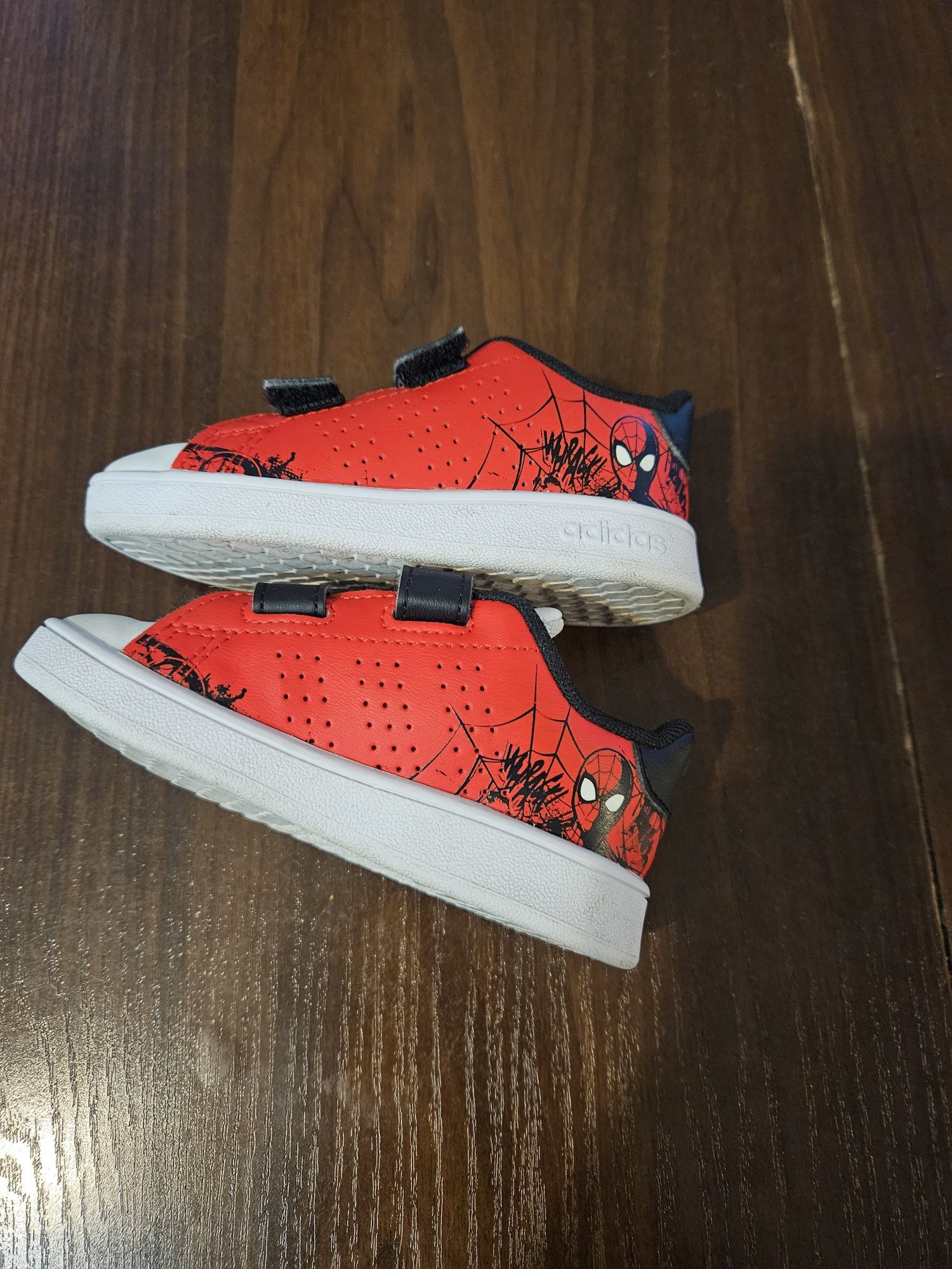 Buty Adidas Marvel Spiderman  22