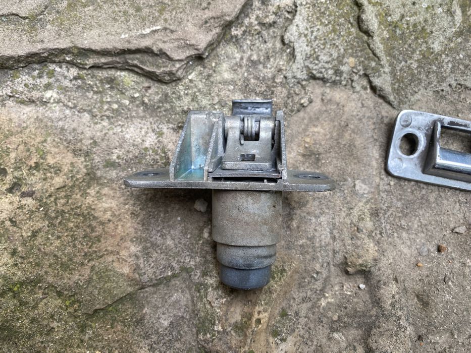 Замок багажника ВАЗ 2108 2109 2113 2114