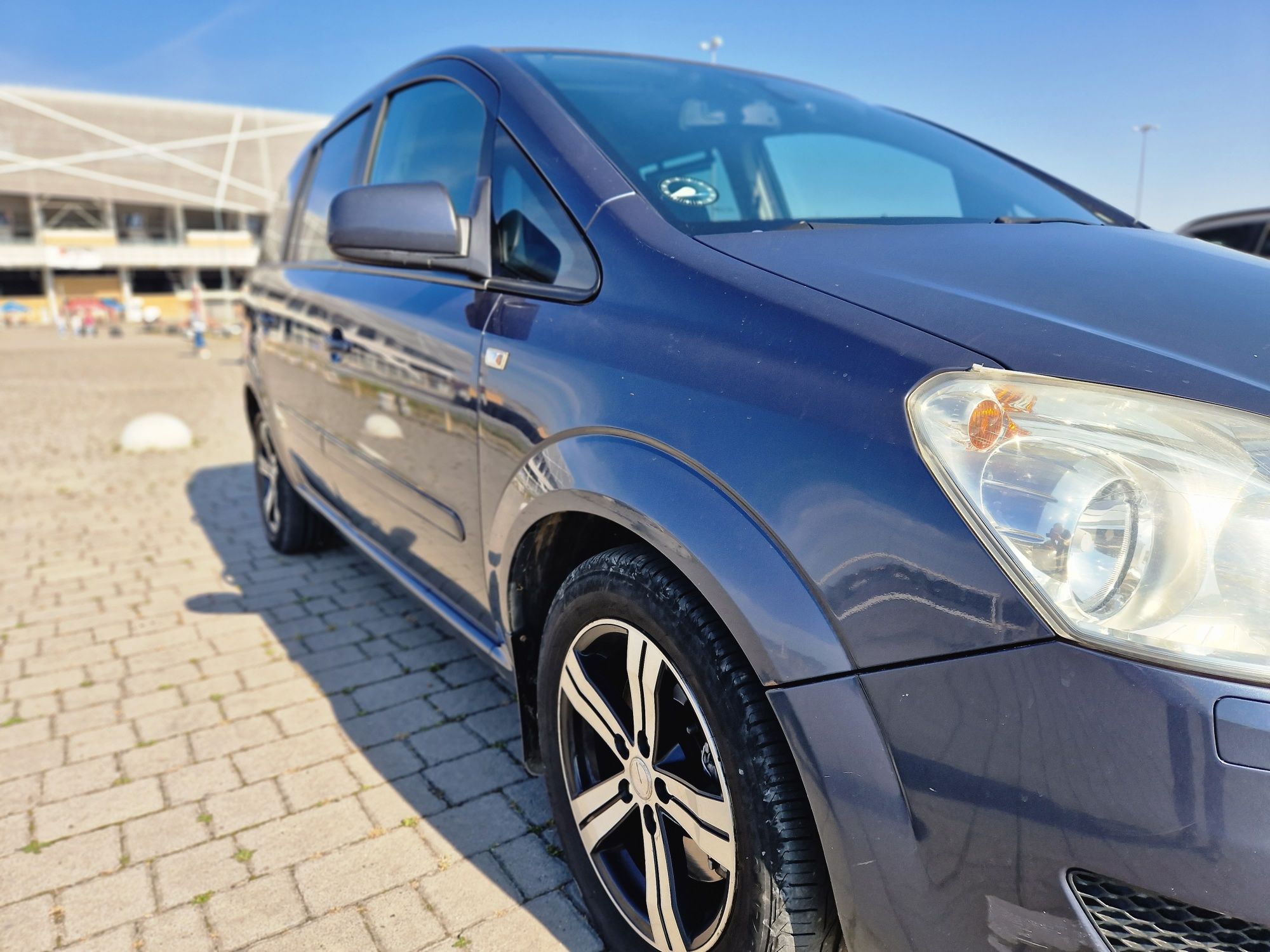 Пропоную вашій увазі opel zafira b 2009р 2.2 b 150 кс