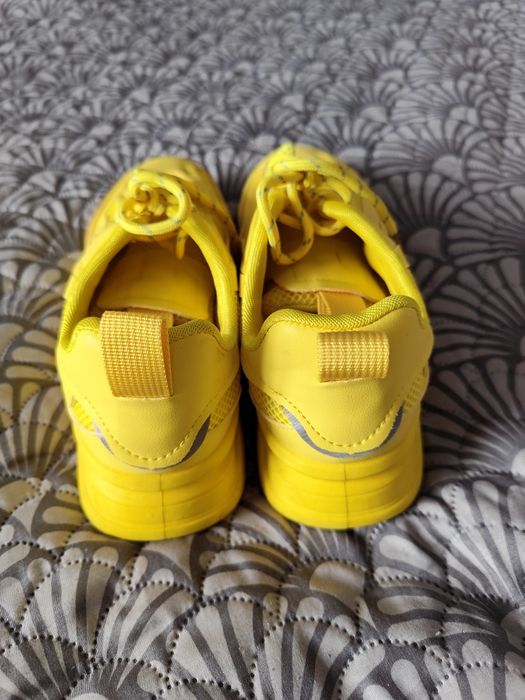 Sneakersy żółte 38