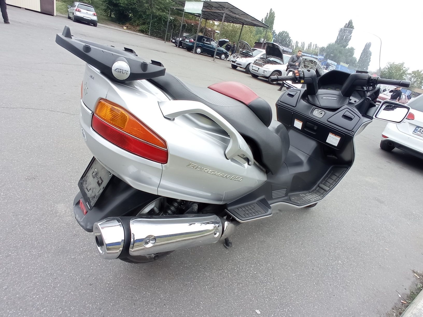 4.5с.до100км/ч Максі скутер Suzuki BURGMAN 650 skywave 650 кофр Givi