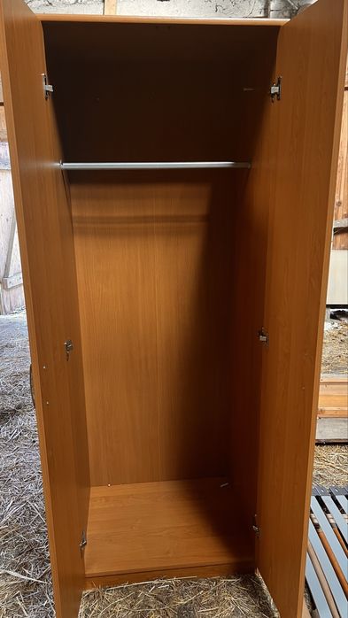 Szafa wąska laminowana