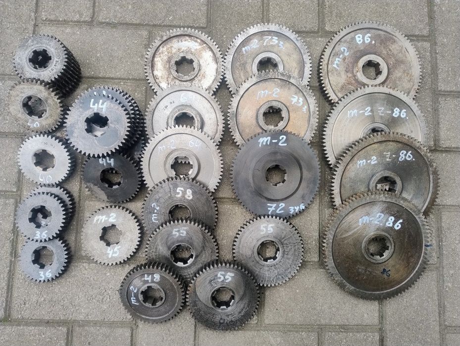 Продам шестерні на гітару токарного станка 16к20