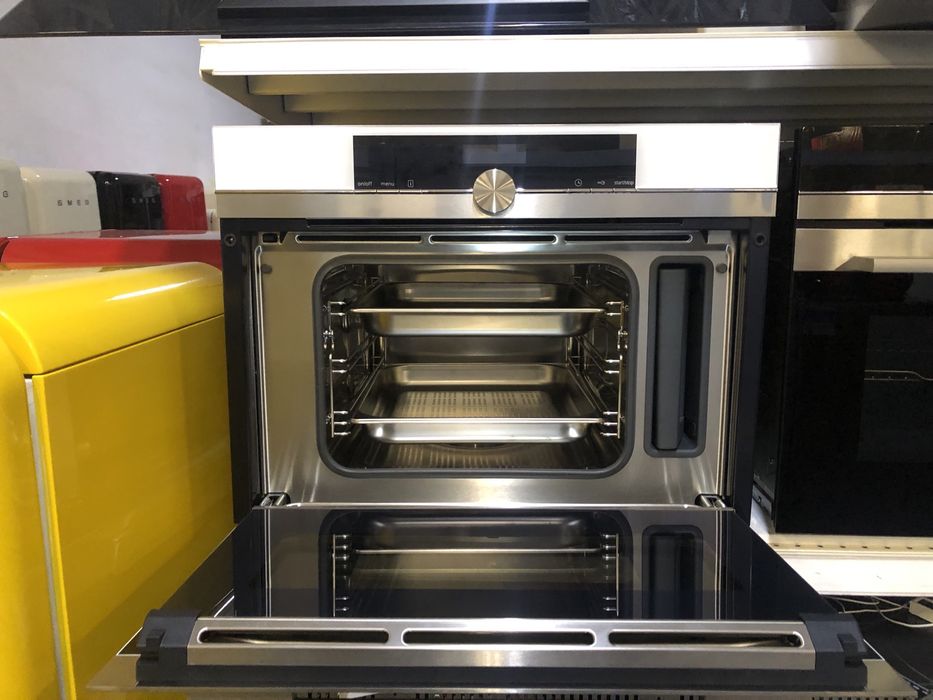 Компактна пароварка Siemens CD634GBW1